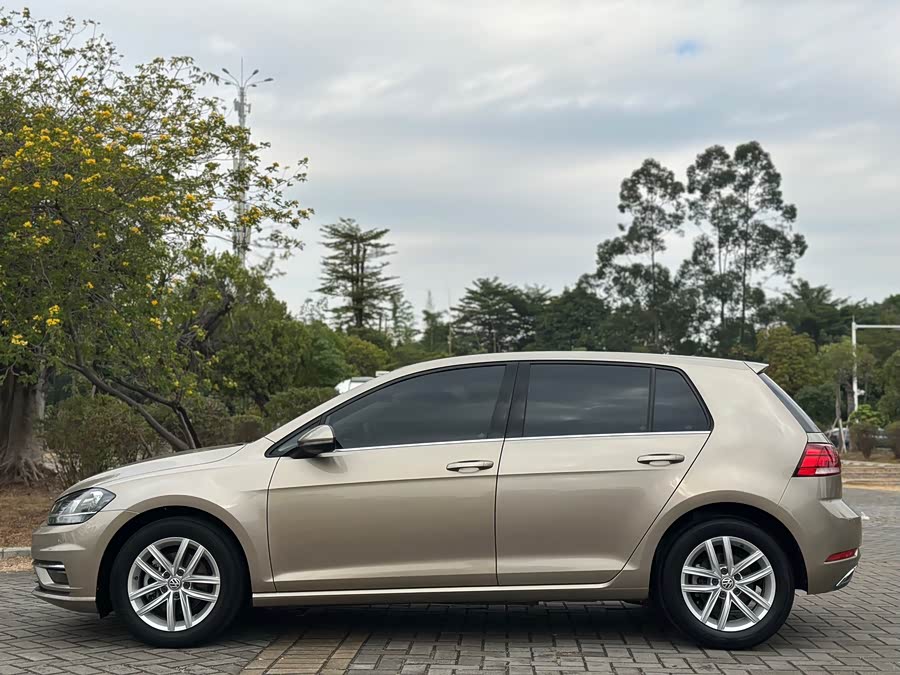 Volkswagen Golf 2019 — фото 10