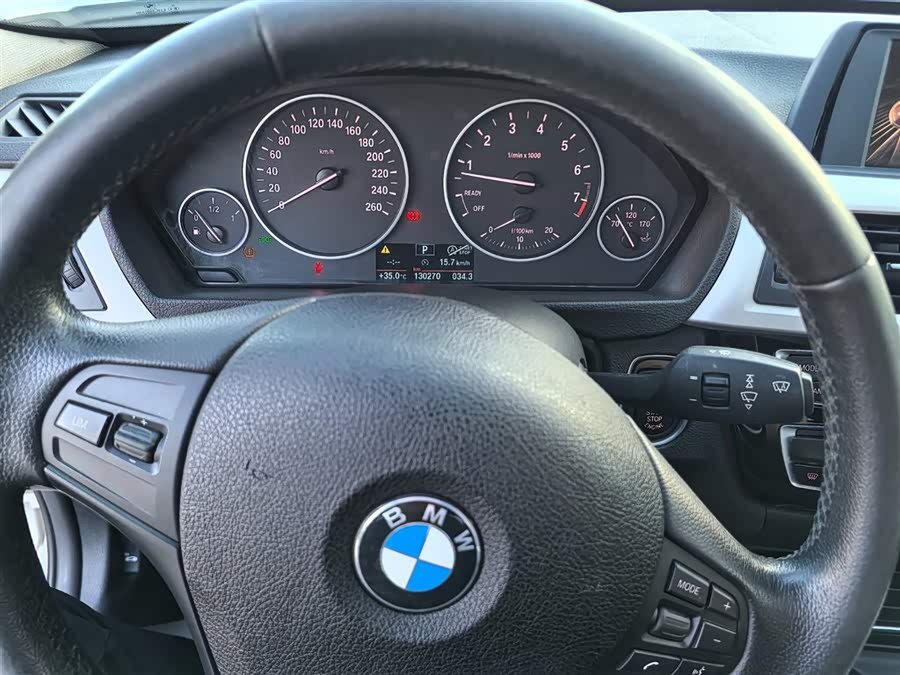 BMW 3 Series 2016 — фото 14