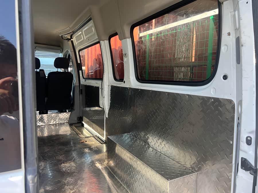 Maxus V80 2021