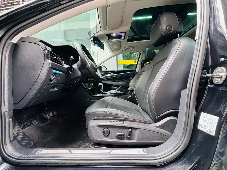 Volkswagen Passat 2022