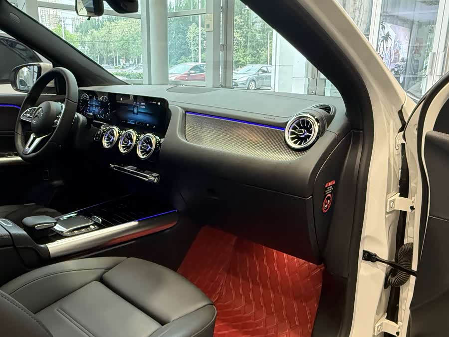 Mercedes-Benz GLA 2023 — фото 13