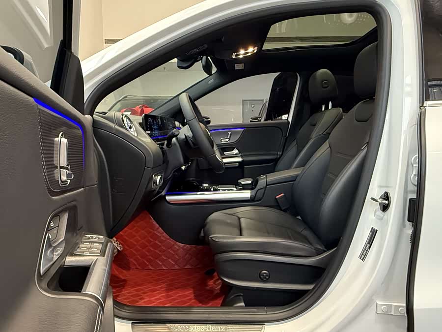 Mercedes-Benz GLA 2023