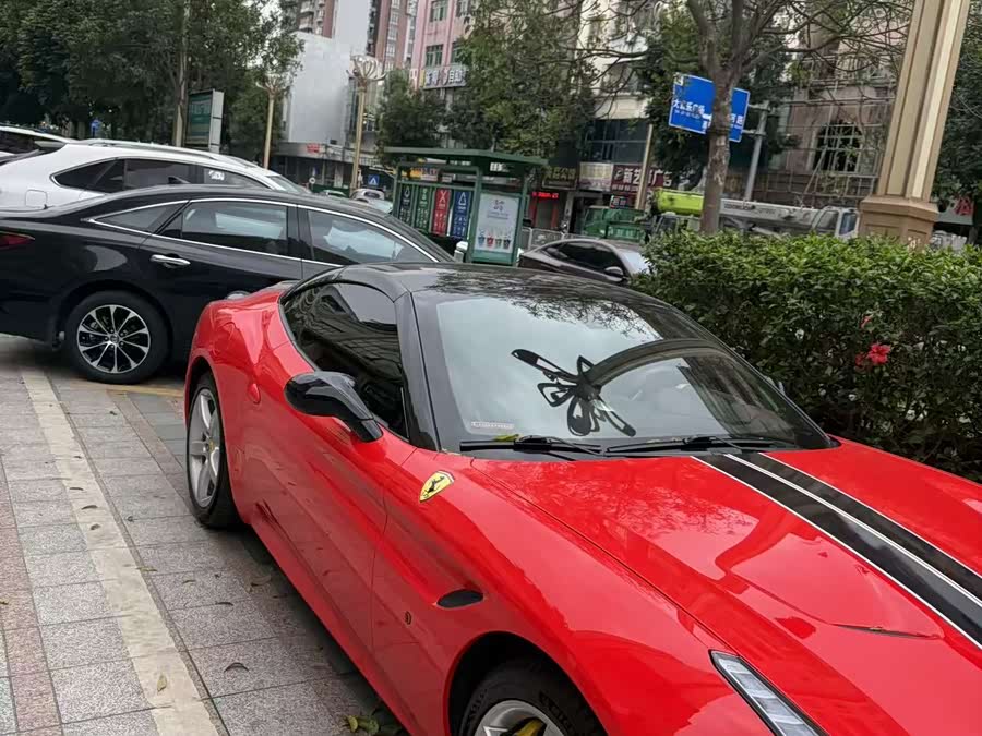 Ferrari California T 2015