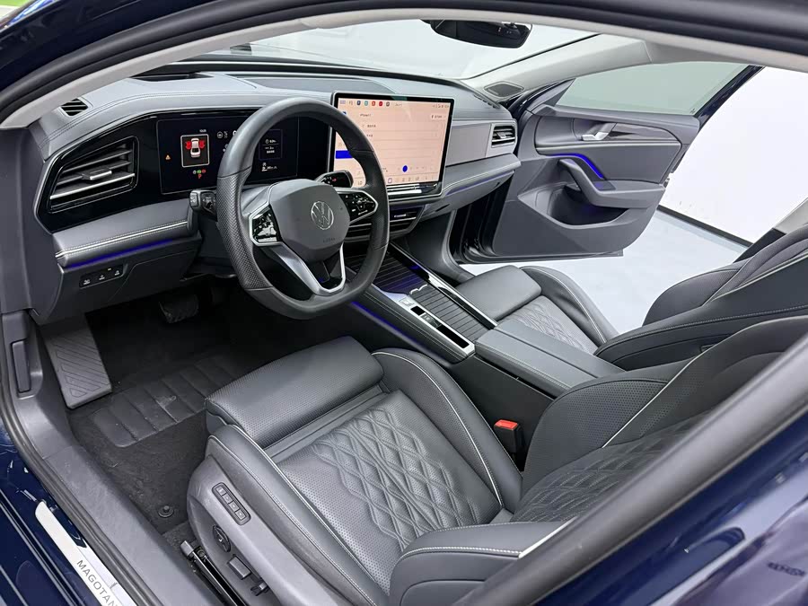 Volkswagen Magotan 2024