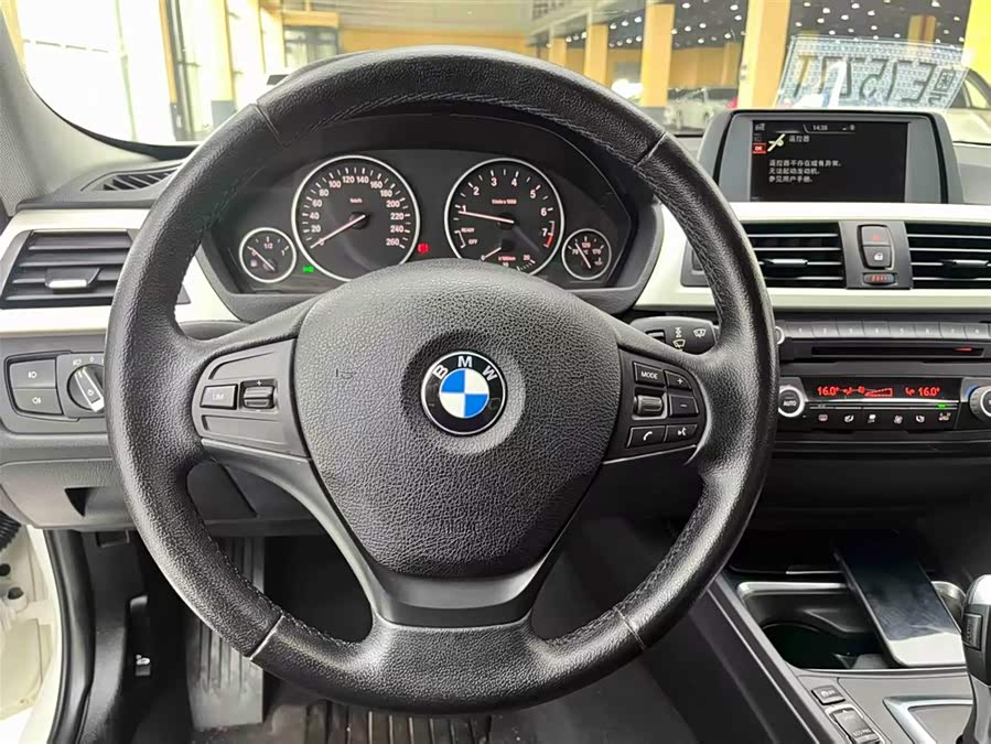 BMW 3 Series 2016
