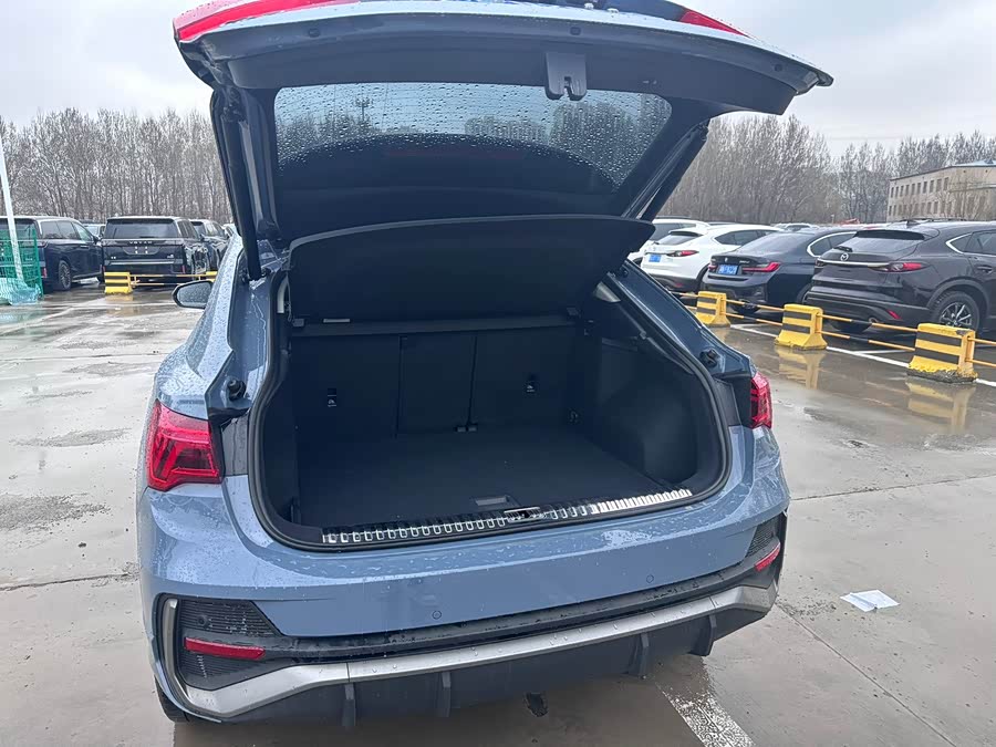 Audi Q3 Sportback 2022 — фото 18