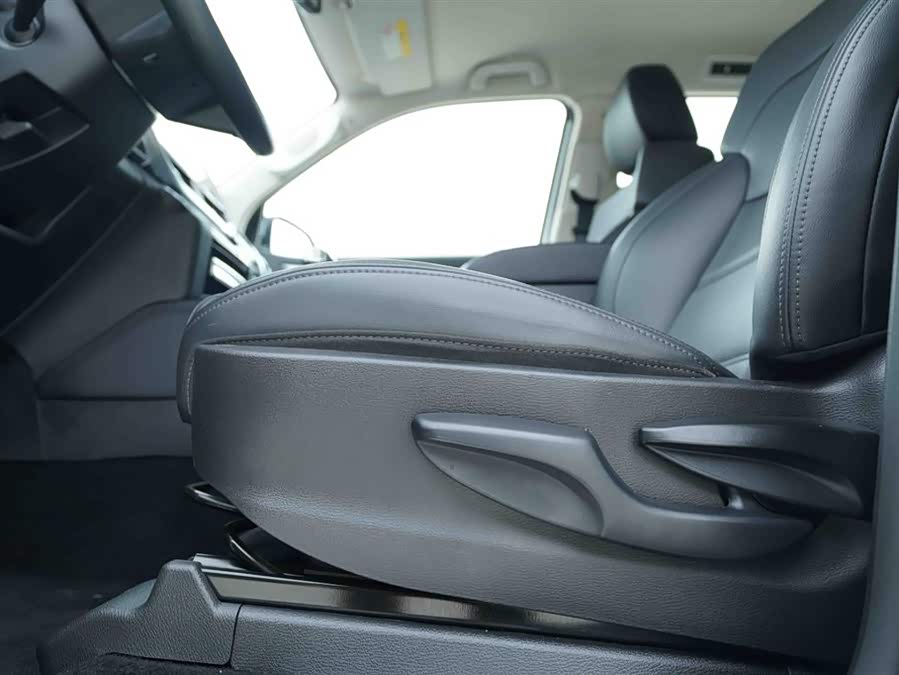 Haval H9 2022 — фото 12
