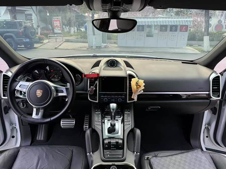 Porsche Cayenne 2014