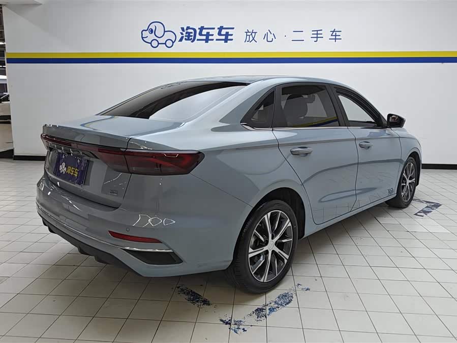 Geely Emgrand 2023