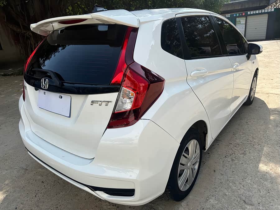 Honda Fit 2018 — фото 8