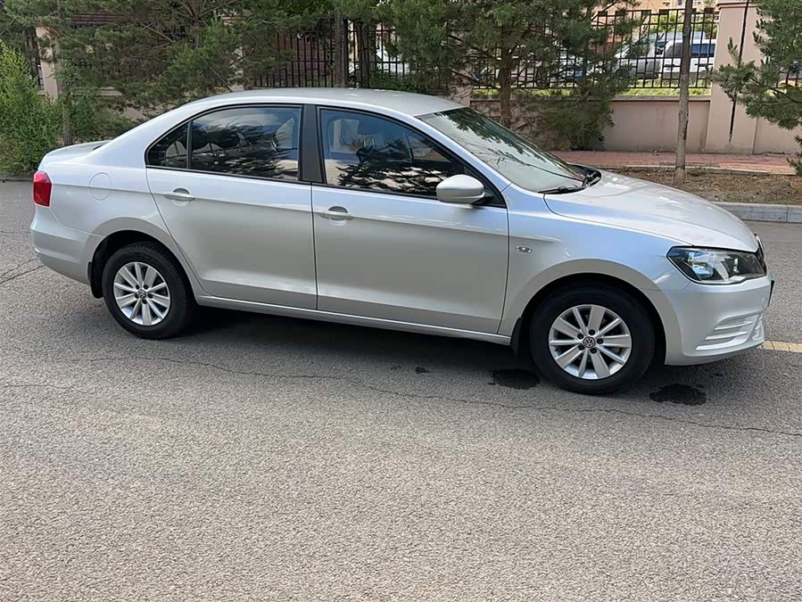 Volkswagen Jetta 2015 — фото 10