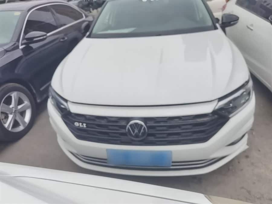 Volkswagen Sagitar 2021