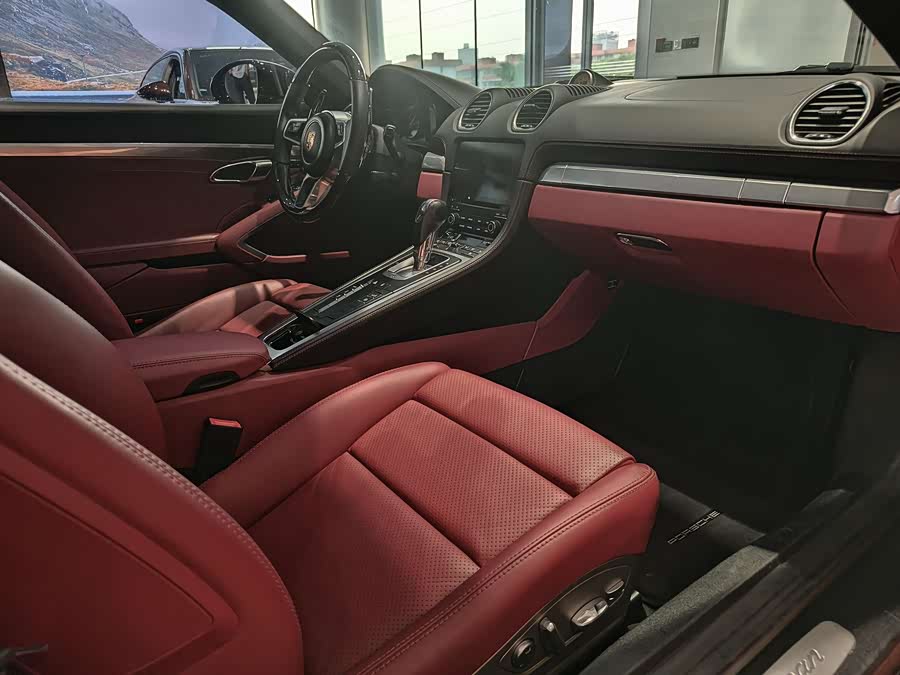 Porsche 718 2016