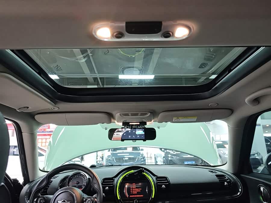 MINI Clubman 2016 — фото 18