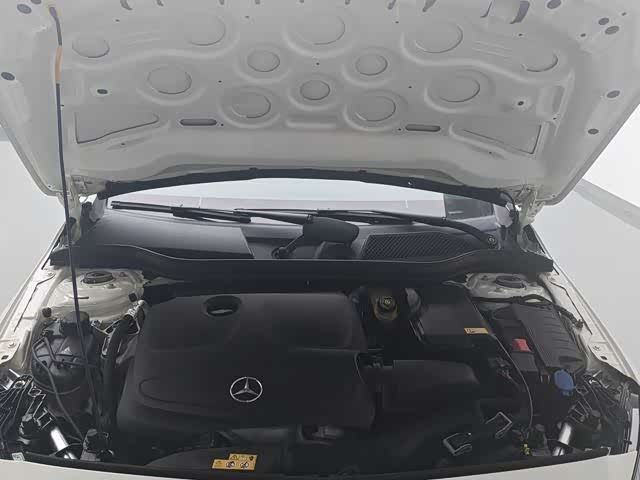 Mercedes-Benz A-Class 2016 — фото 14