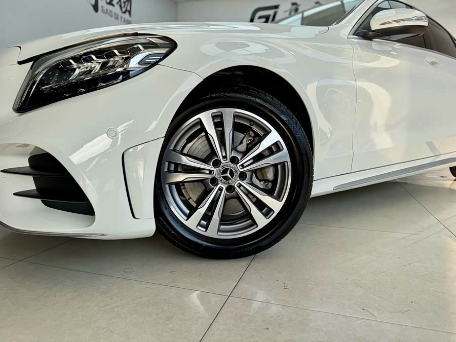 Mercedes-Benz C-Class 2020 — фото 20