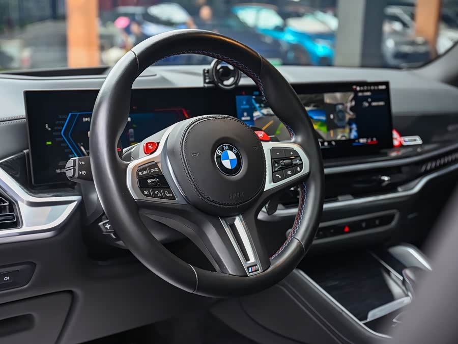 BMW X5 M 2023 — фото 16