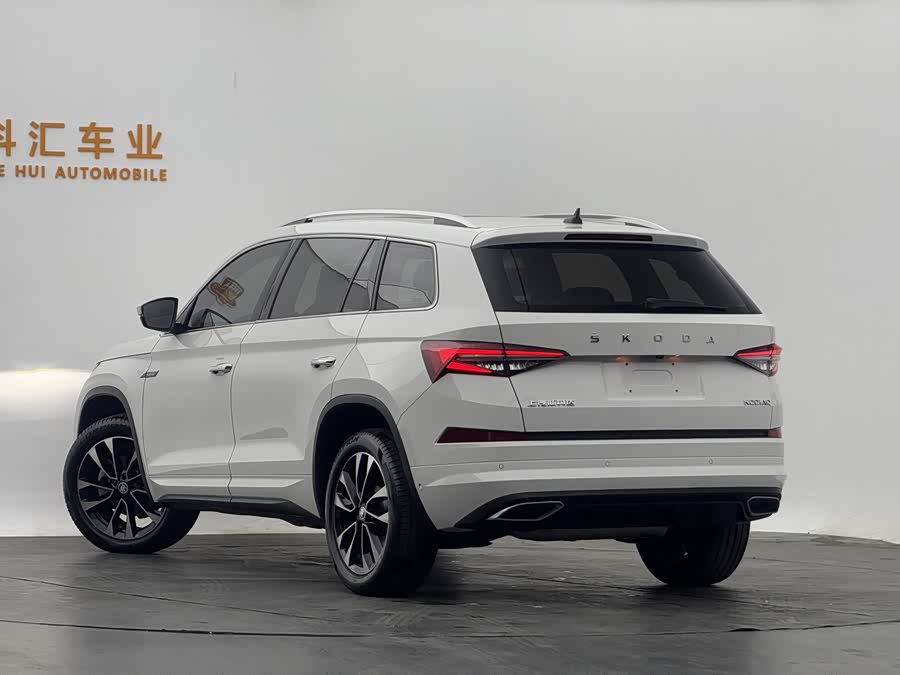 Skoda Kodiaq 2022 — фото 15