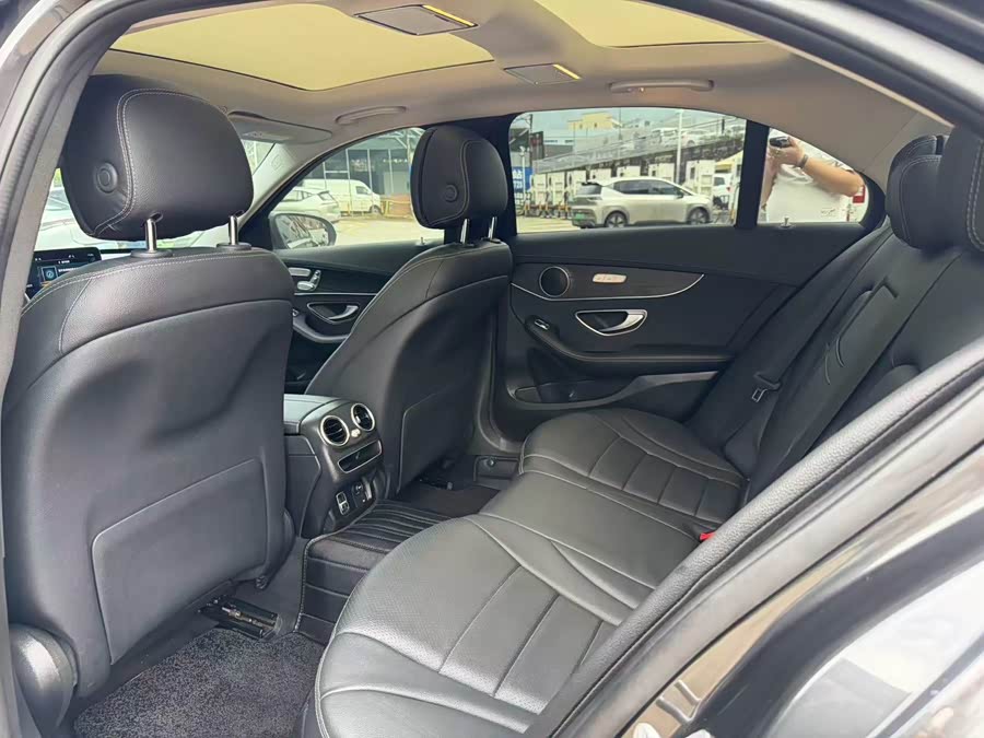 Mercedes-Benz C-Class 2021