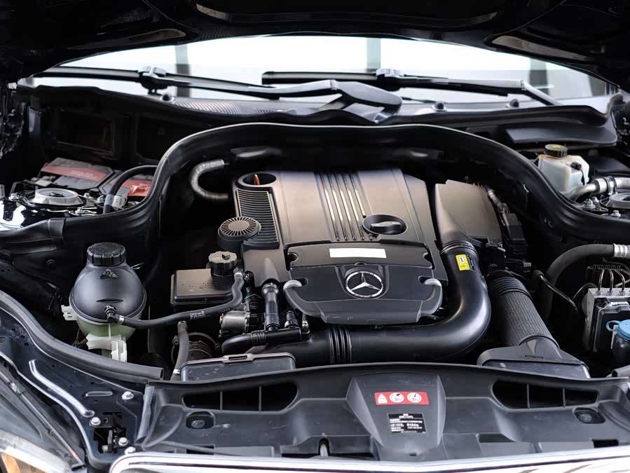 Mercedes-Benz E-Class 2012 — фото 59