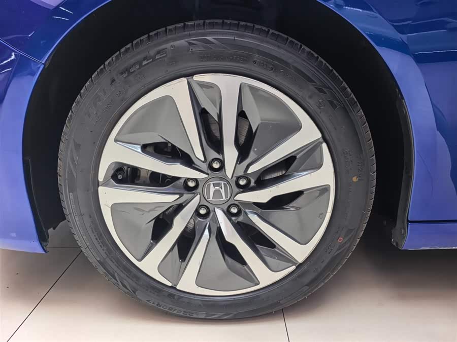 Honda Accord 2018 — фото 20