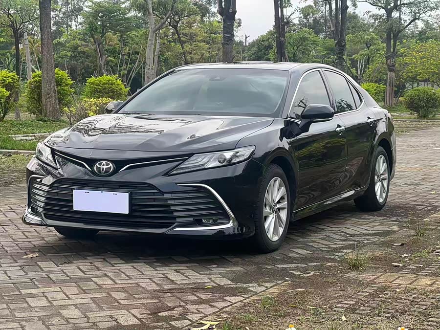 Toyota Camry 2021