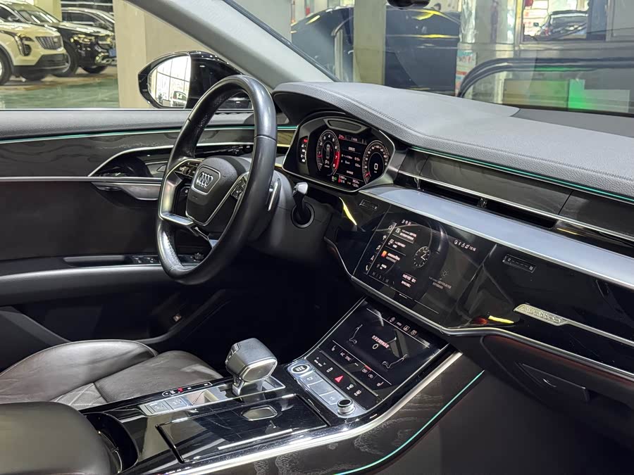 Audi A8 2021
