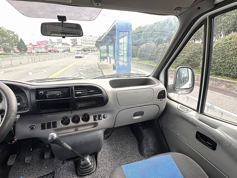 Ford Classic Transit 2015 — фото 11