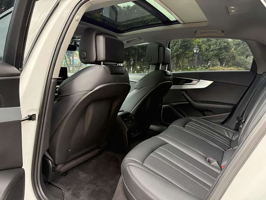 Audi A4L 2020
