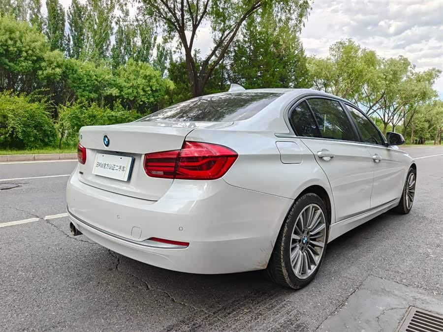 BMW 3 Series 2019 — фото 12