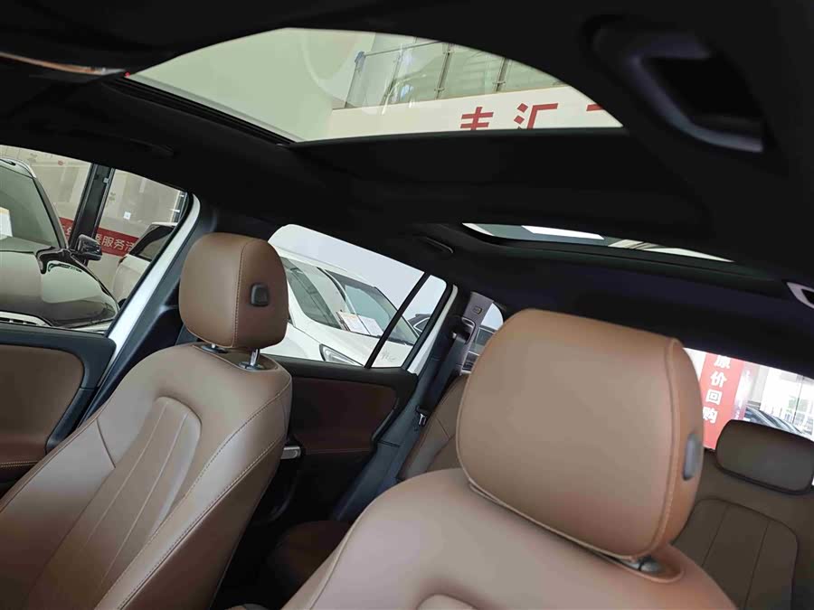 Mercedes-Benz GLB 2023 — фото 15