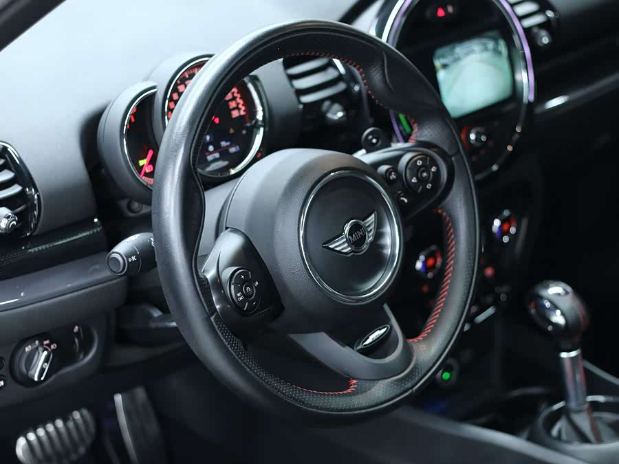 MINI JCW CLUBMAN 2017 — фото 9