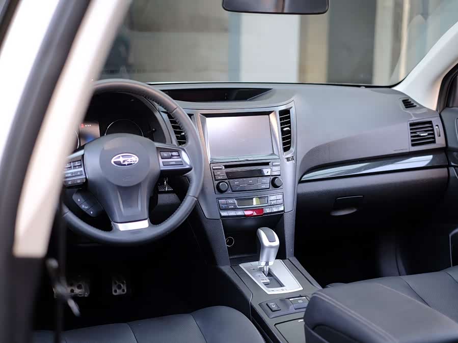 Subaru Outback 2013 — фото 46