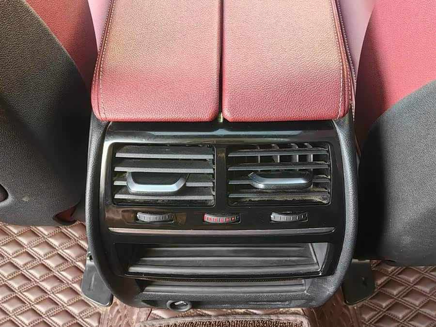 BMW 5 Series 2021 — фото 12