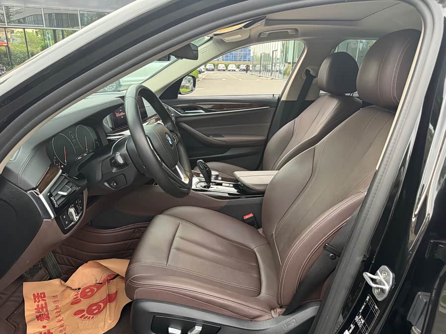 BMW 5 Series 2019