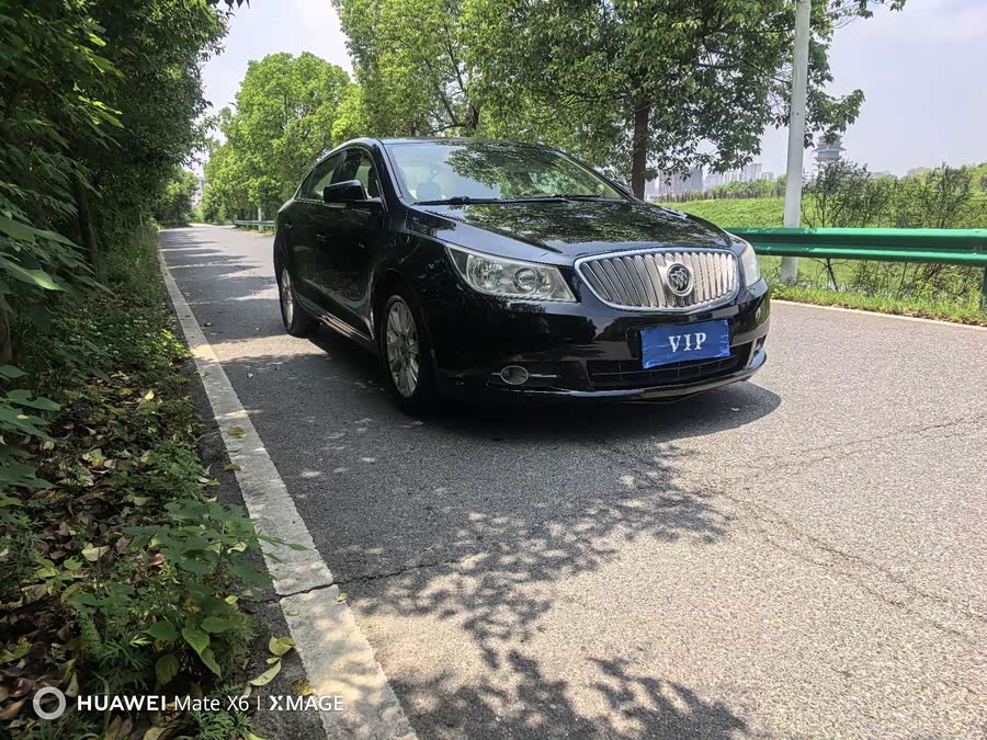 Buick LaCrosse 2012