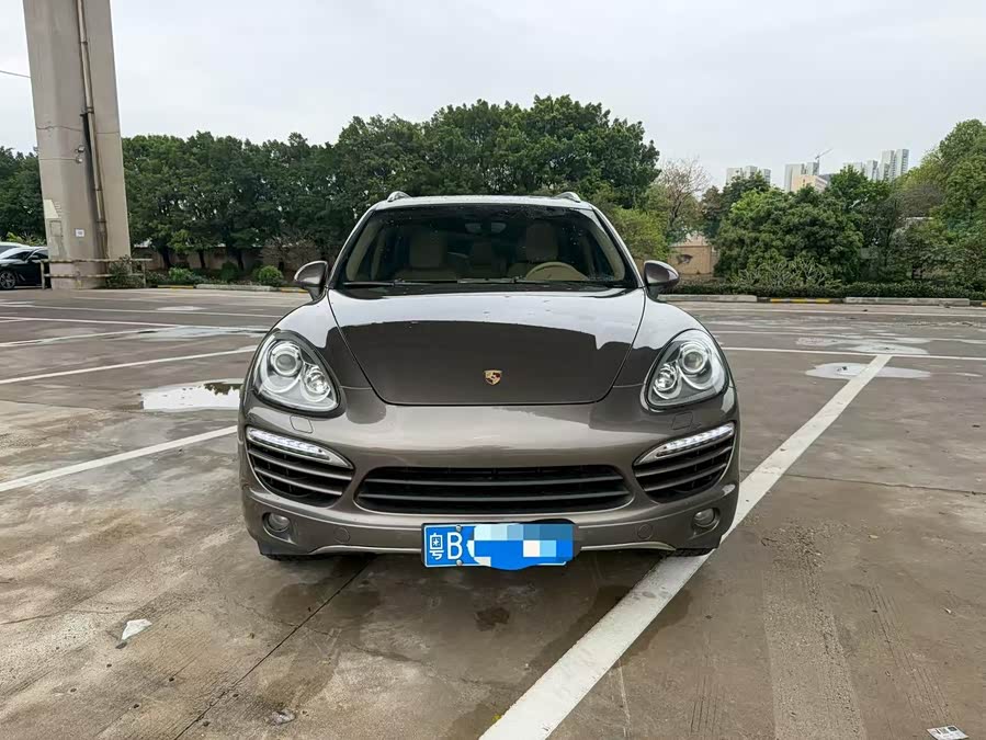 Porsche Cayenne 2011