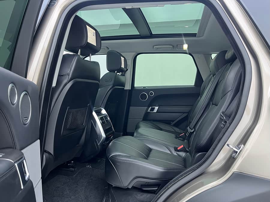 Land Rover Range Rover Sport 2017 — фото 24