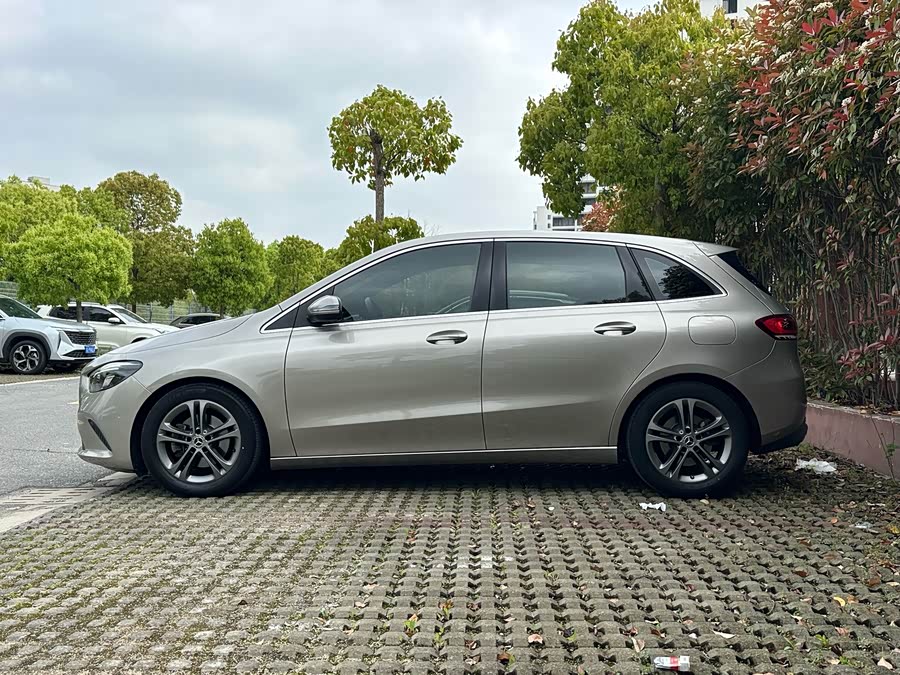 Mercedes-Benz B-Class 2020