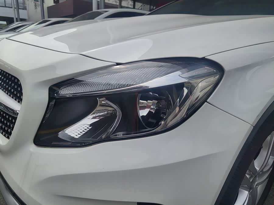 Mercedes-Benz GLA 2016