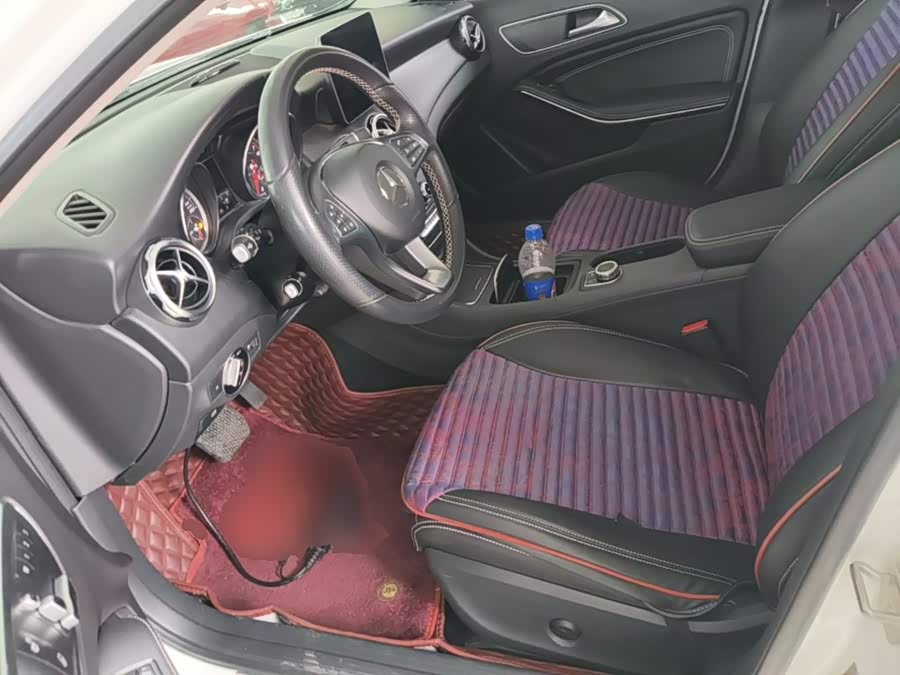 Mercedes-Benz GLA 2018 — фото 15