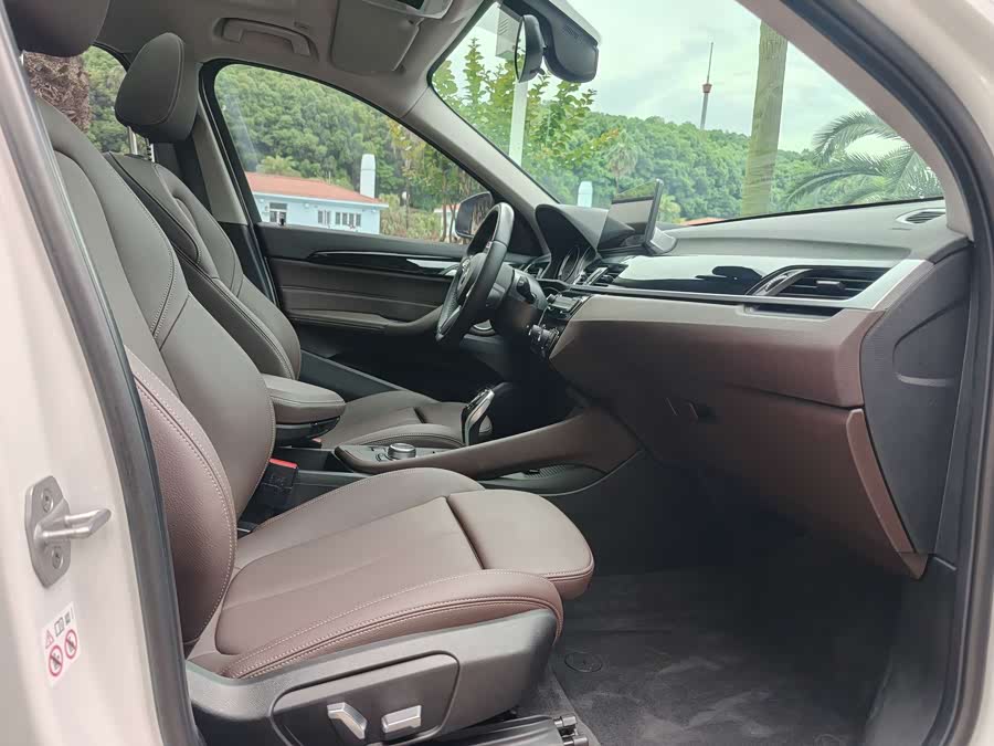 BMW X1 2022 — фото 11