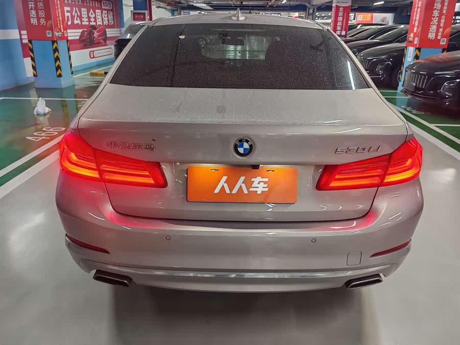 BMW 5 Series 2018 — фото 15