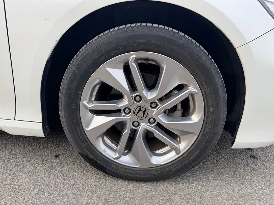 Honda Accord 2018 — фото 30