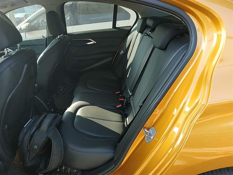 BMW 1 Series 2017 — фото 14