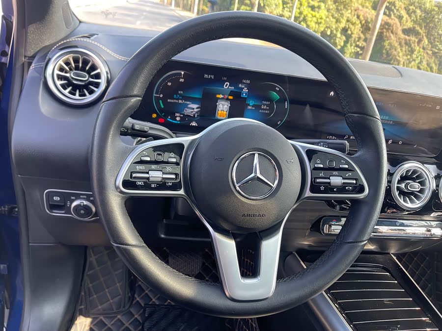 Mercedes-Benz GLA 2023 — фото 21