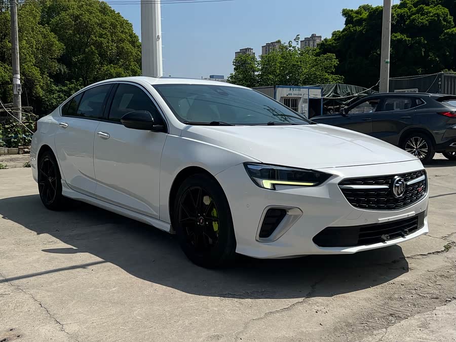 Buick Regal 2020