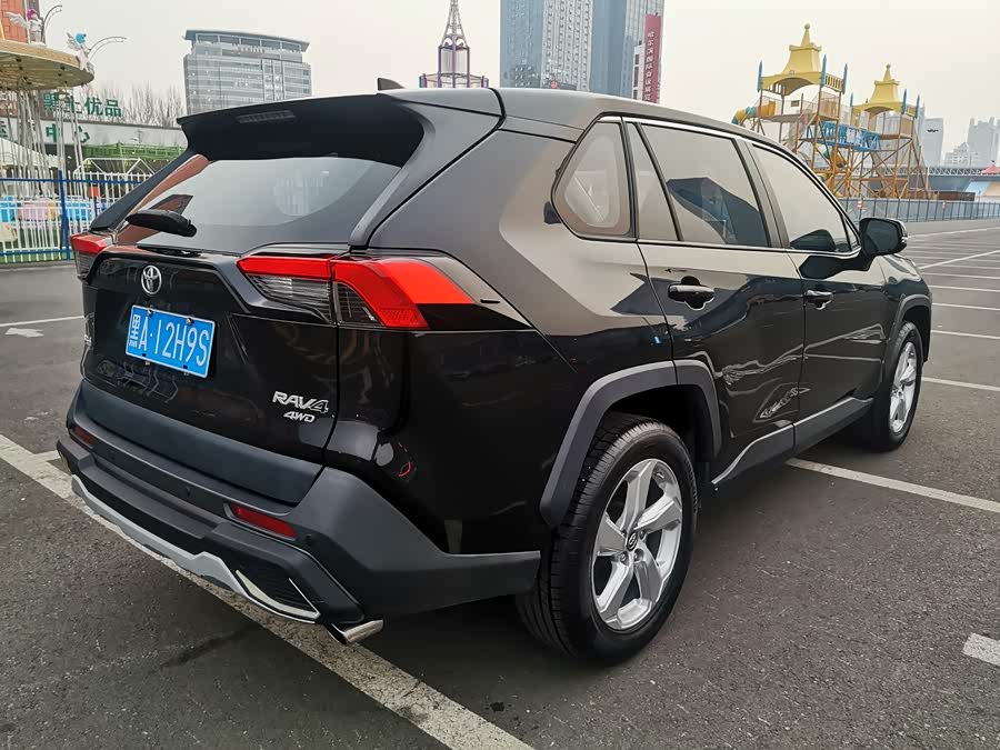 Toyota RAV4 2022