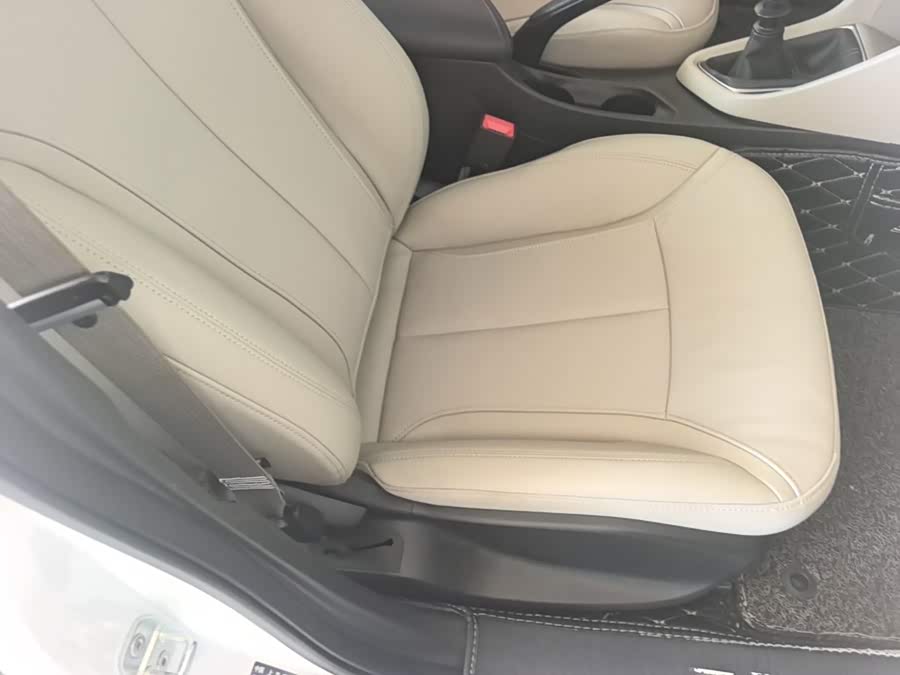Buick Excelle GT 2019 — фото 25