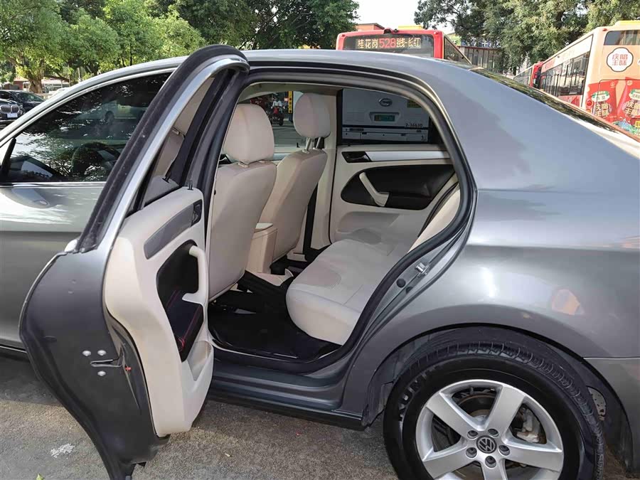 Volkswagen Bora 2012